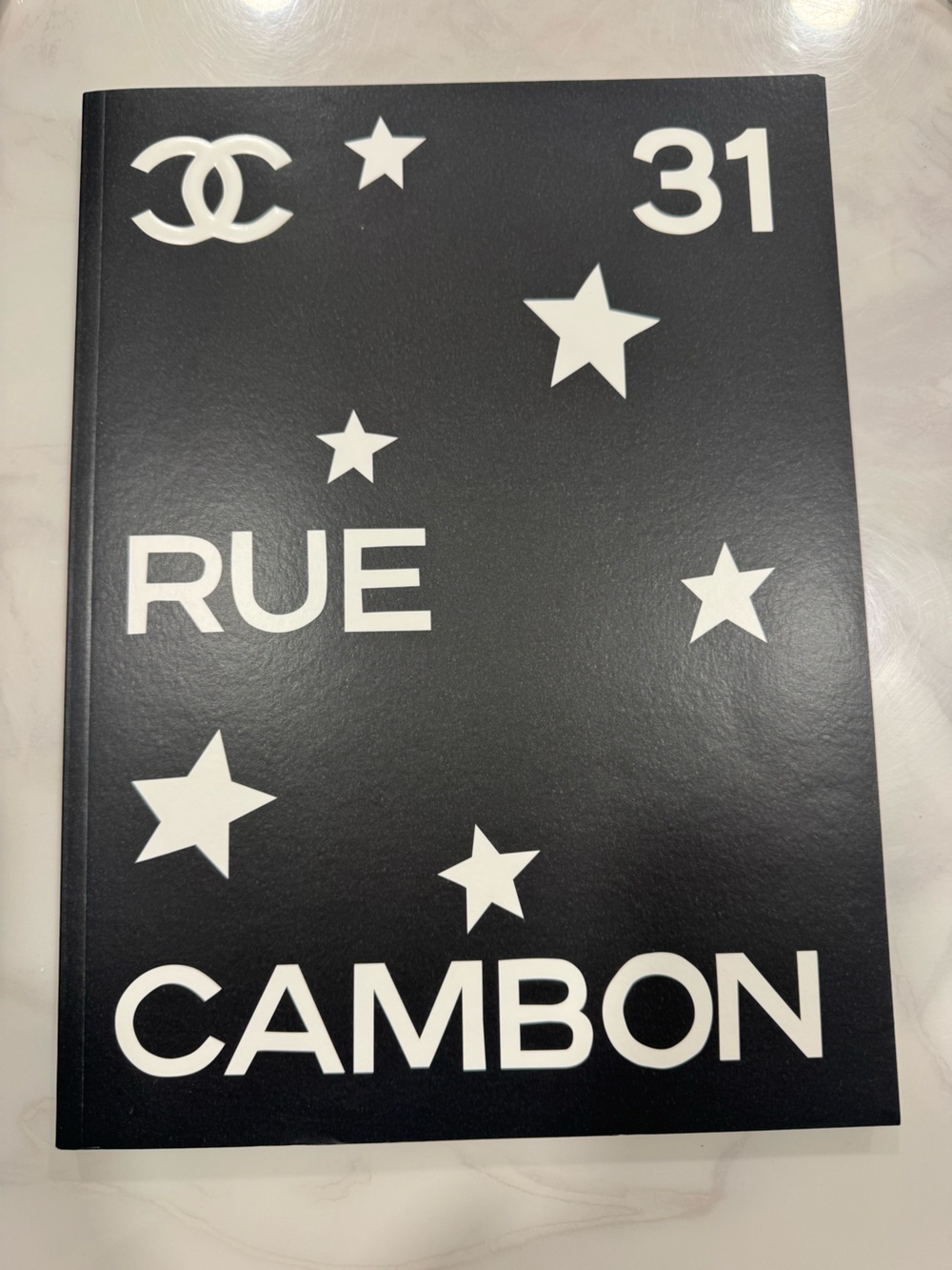 CHANEL Black and White Collection
Book